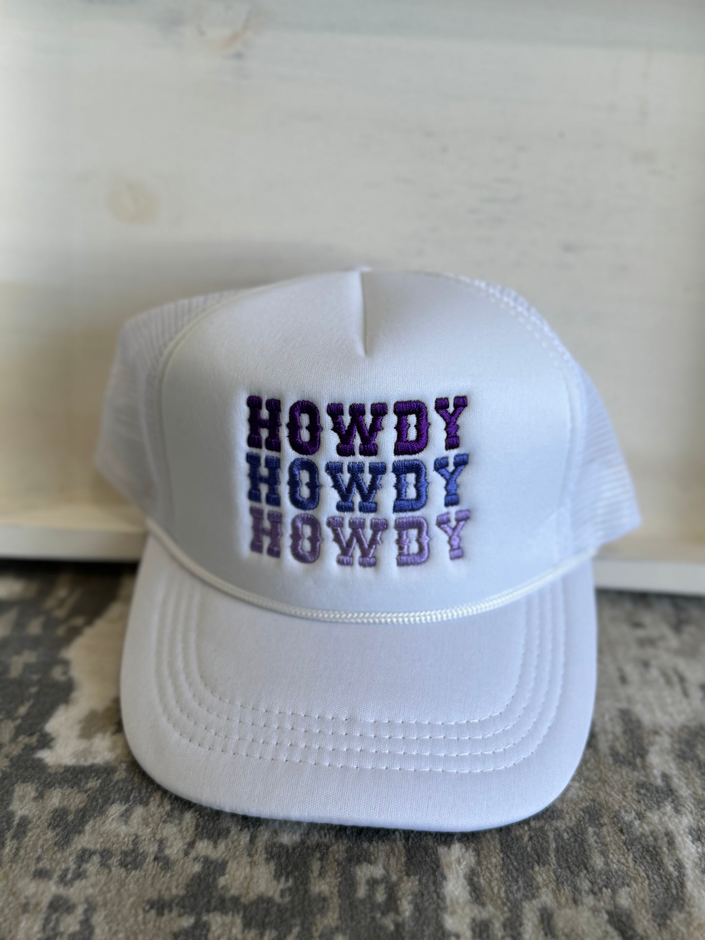 HOWDY HOWDY HOWDY (YOUTH)