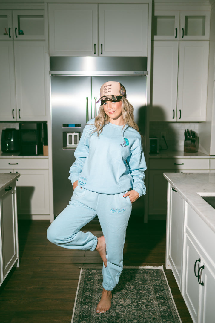 THE SOUTHERN SKY CREWNECK