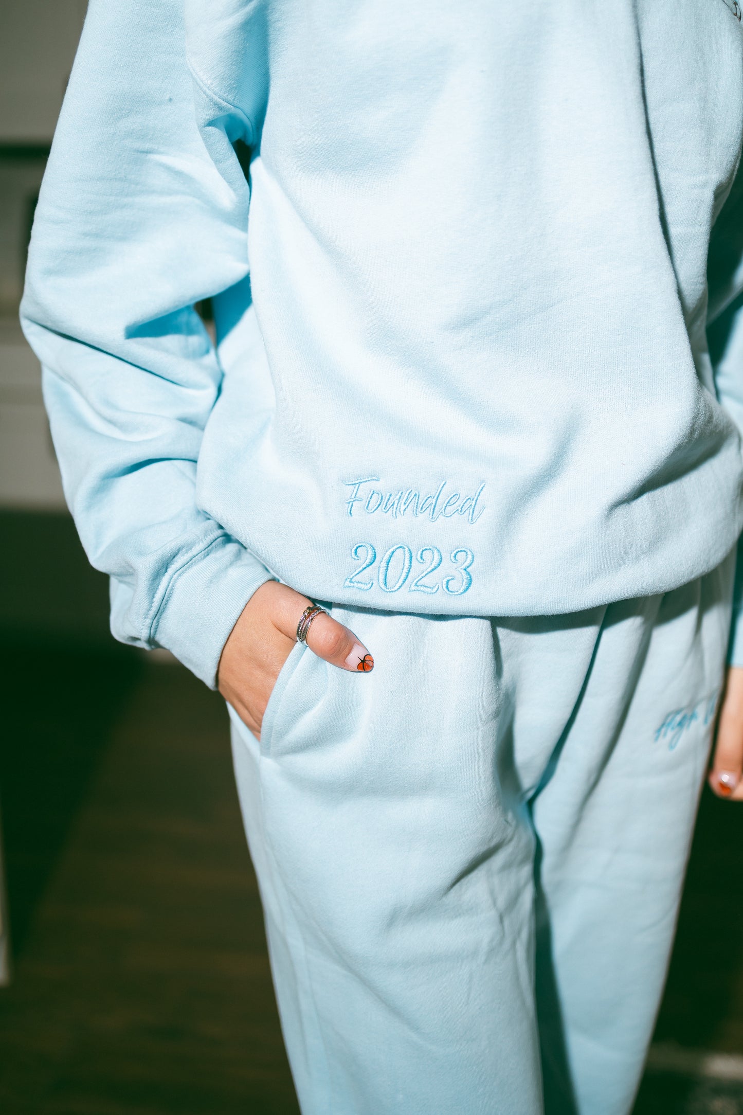 THE SOUTHERN SKY CREWNECK