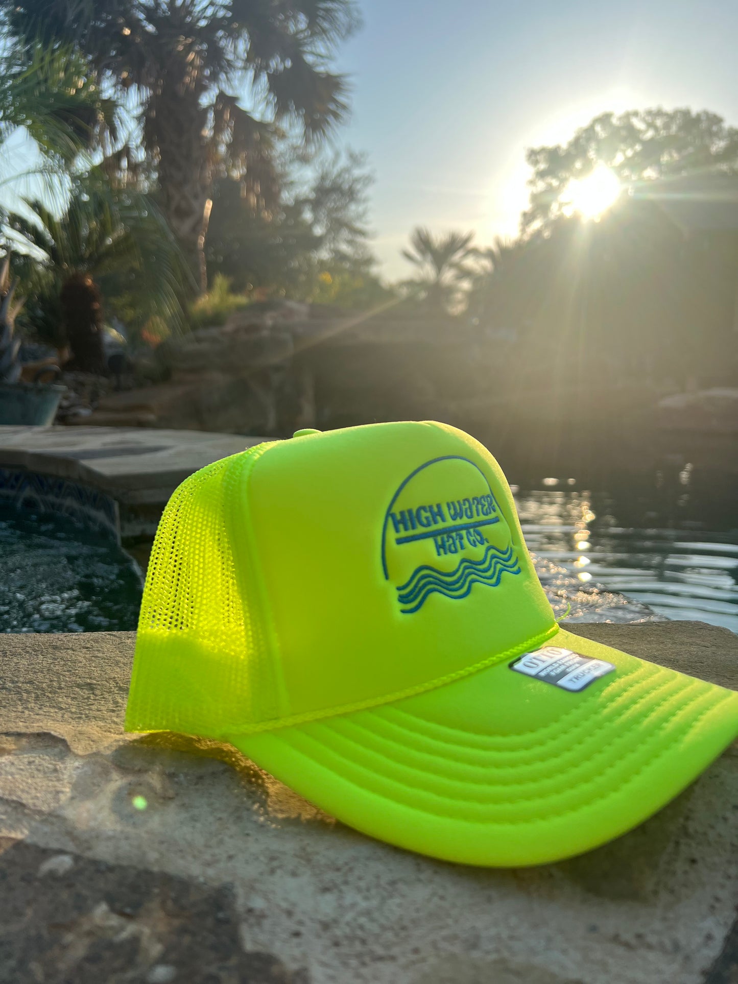 SUNSHINE SPLASH